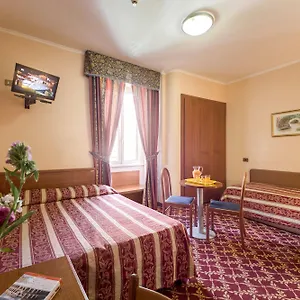 Buonarroti Bed & Breakfast Rome